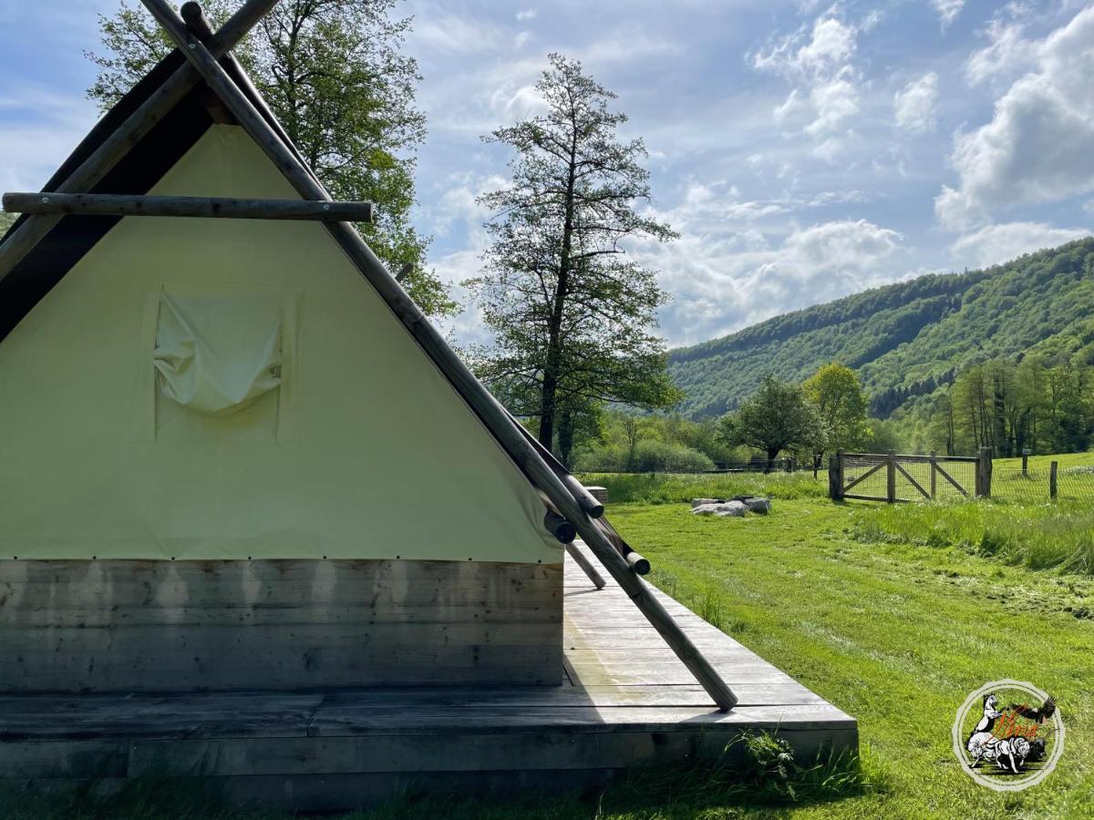 Vila Parc Animalier Du Herisson Doucier Exteriér fotografie